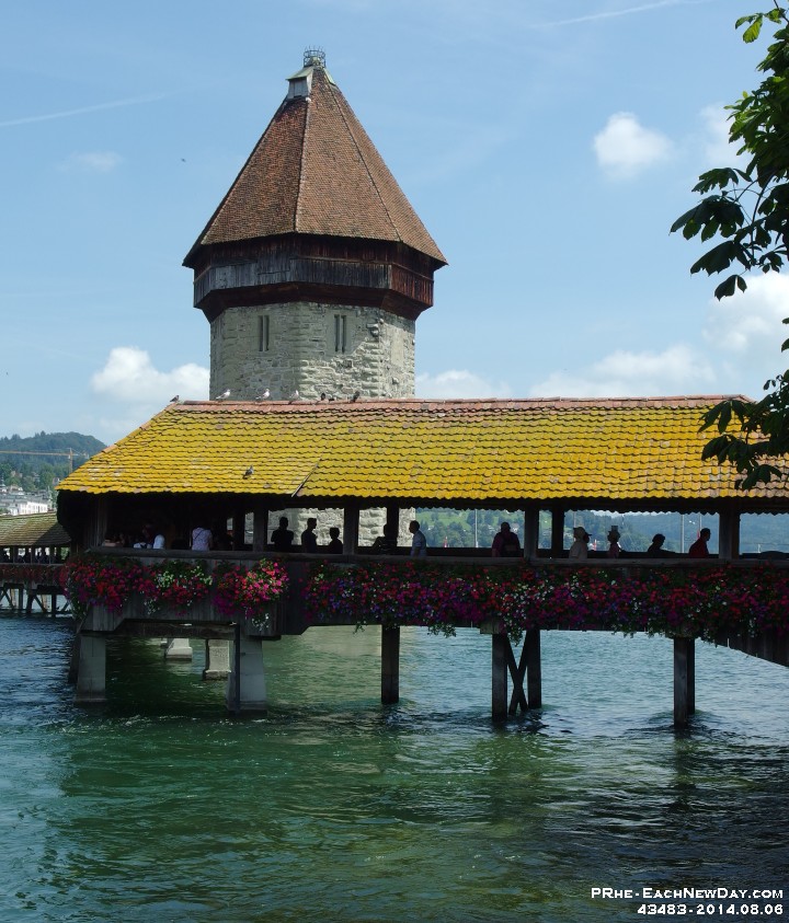 43483Cr - Touring old Lucerne